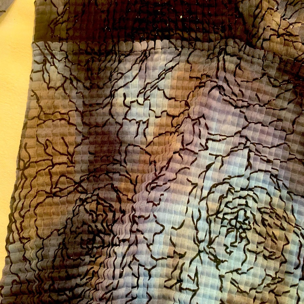 Cache V Neck Blouse - Picture 3 of 4
